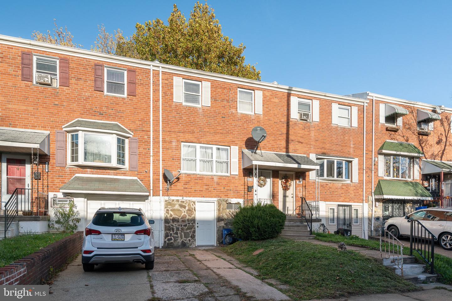 3319 Woodhaven Rd