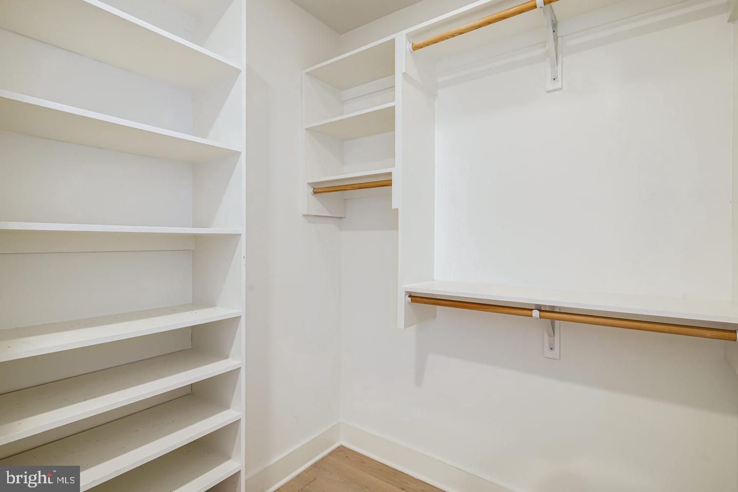 702 N Front St #6