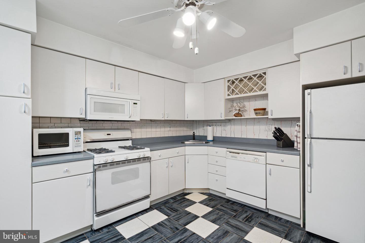 5100 Convent Ln #613