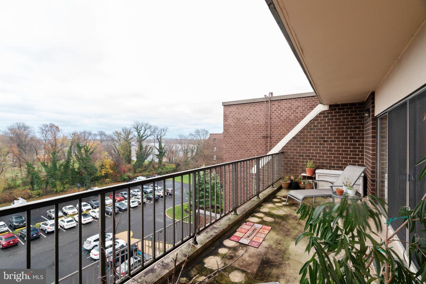 5100 Convent Ln #613