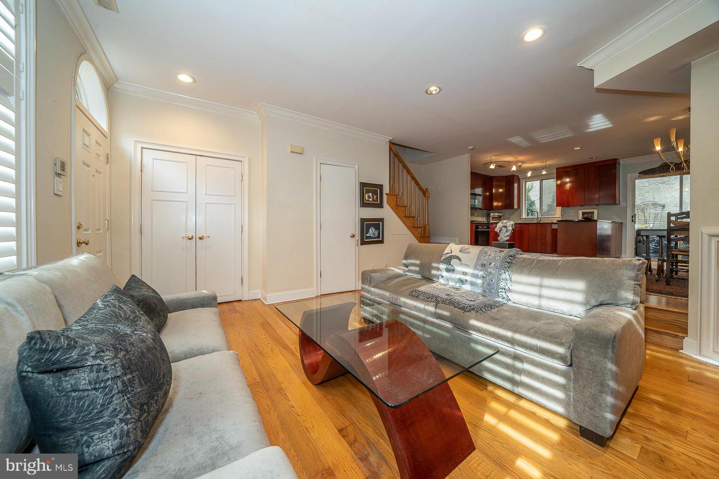 212-24 S 24th St #2405