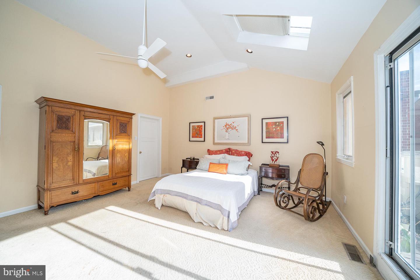 212-24 S 24th St #2405