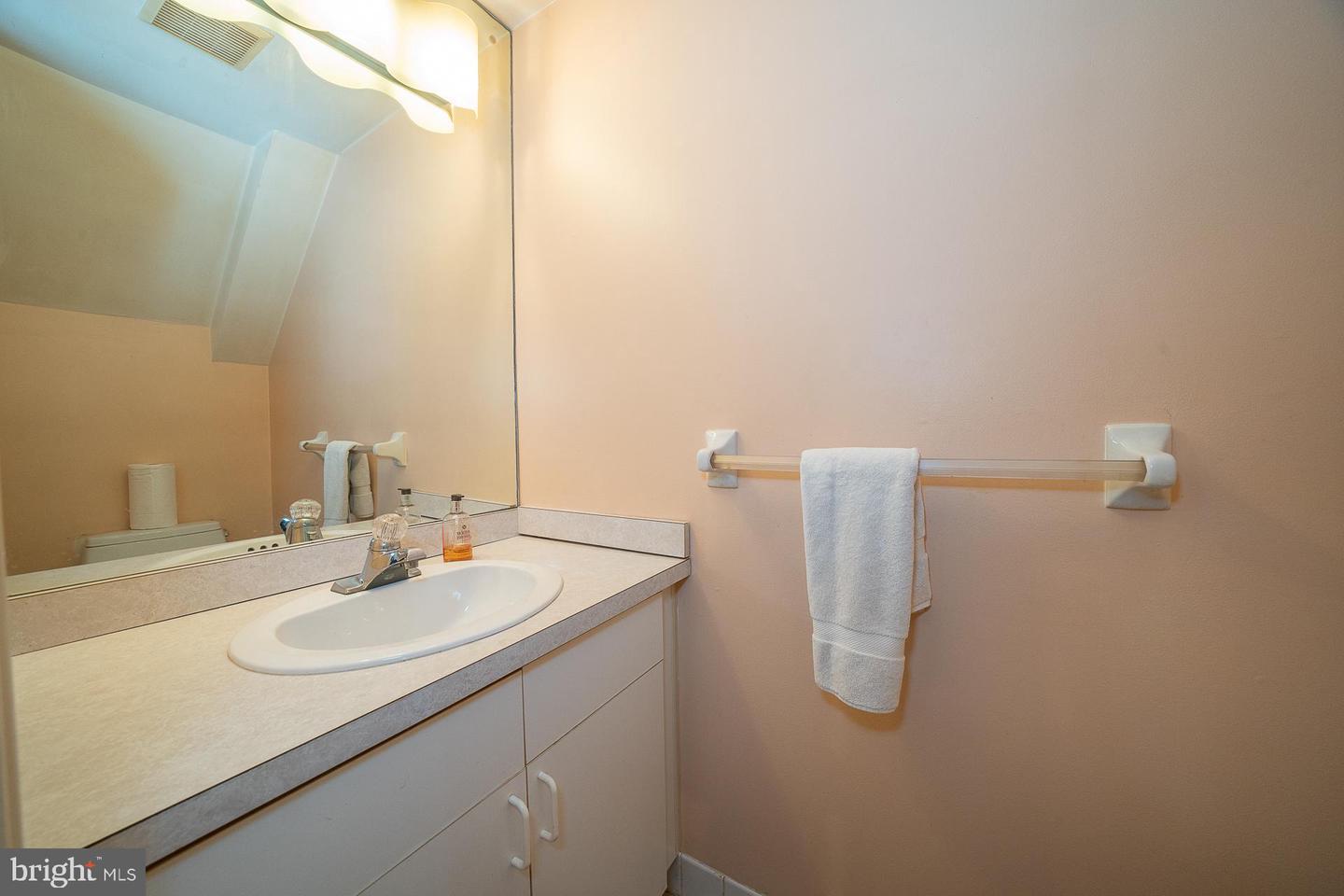 212-24 S 24th St #2405