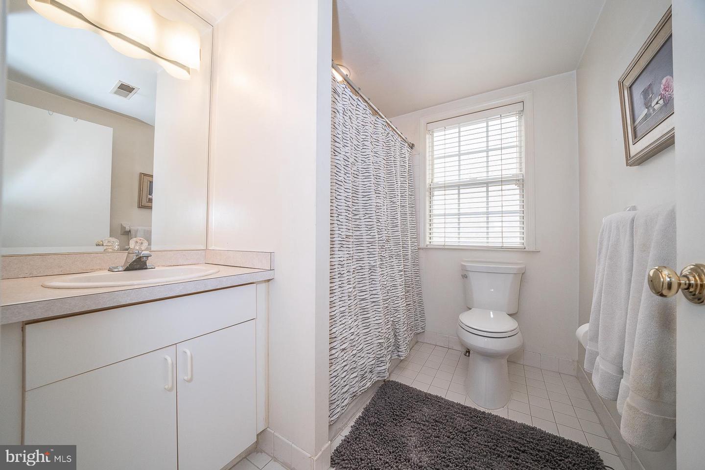 212-24 S 24th St #2405