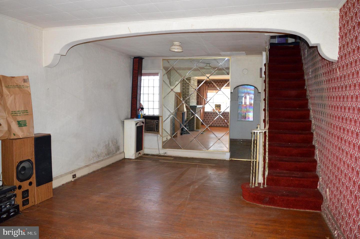 38 S 55th St