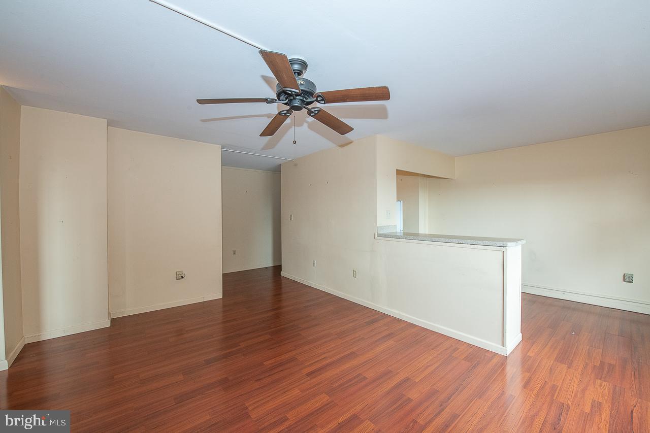 118 S 21st St #720