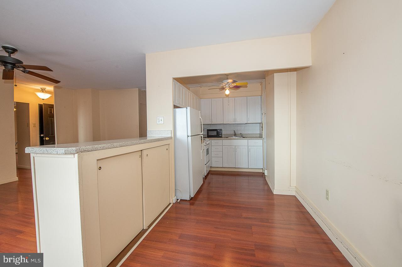 118 S 21st St #720