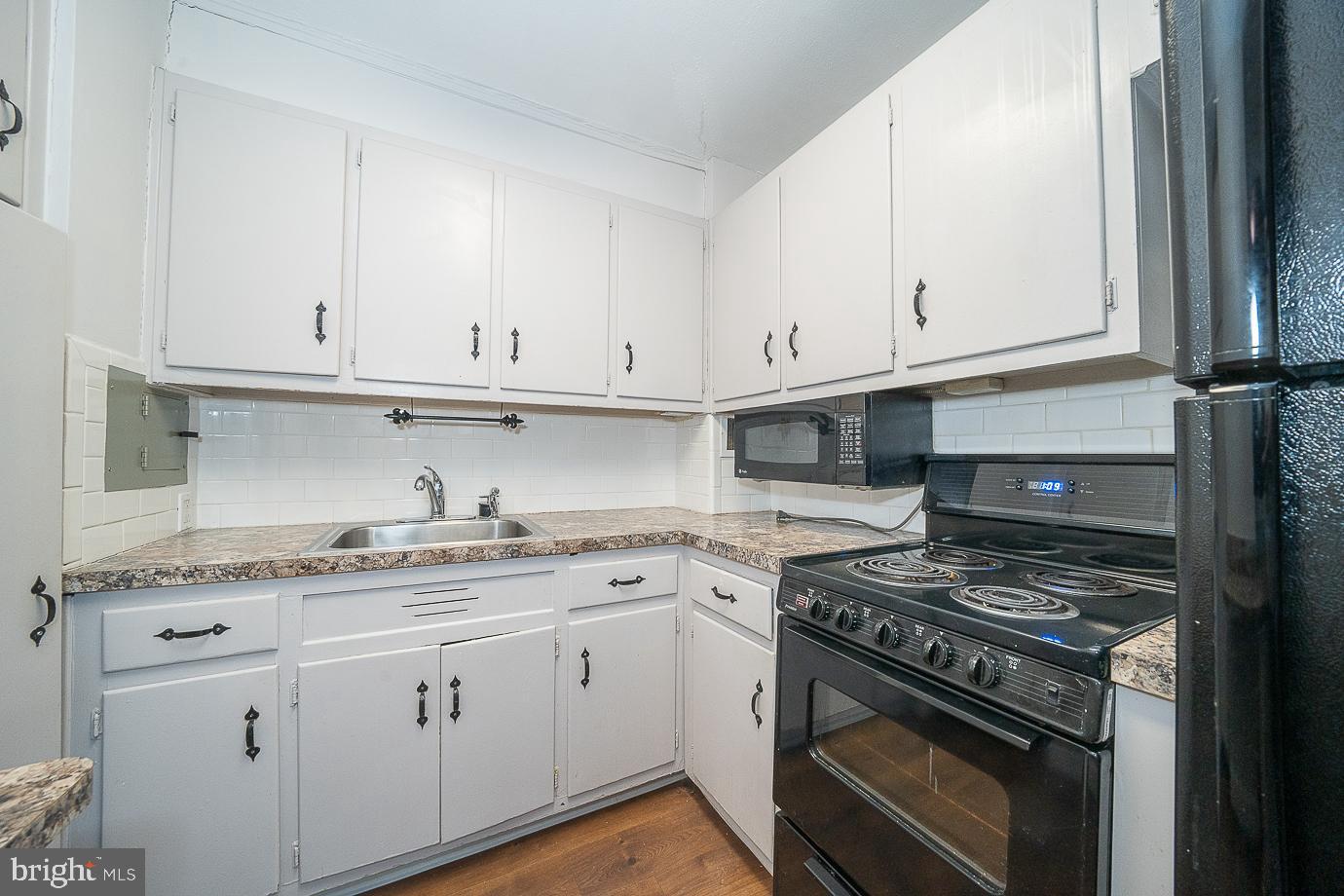 118 S 21st St #1019