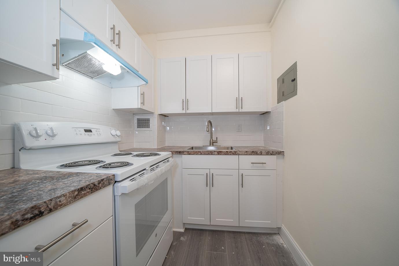 118 S 21st St #518