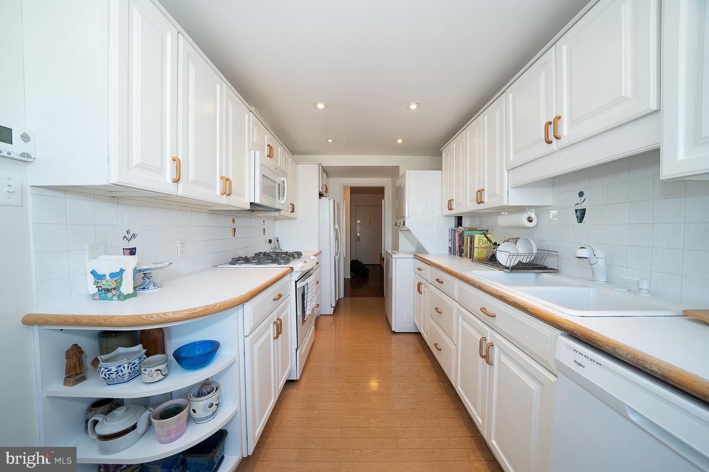 2401 Pennsylvania Ave #16b25