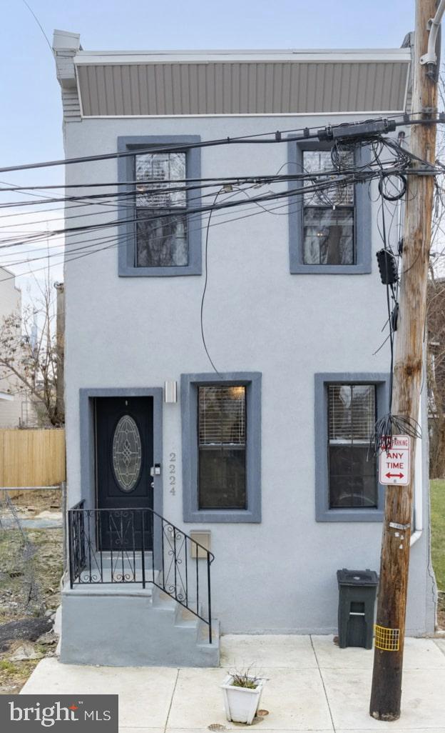 2224 W Seybert St