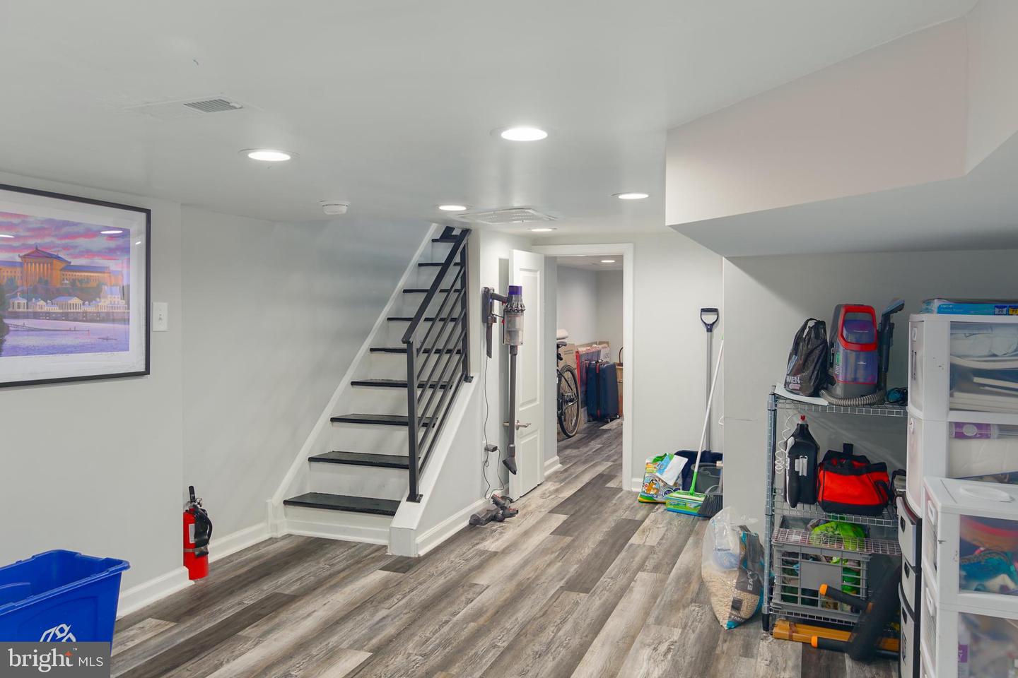 2224 W Seybert St
