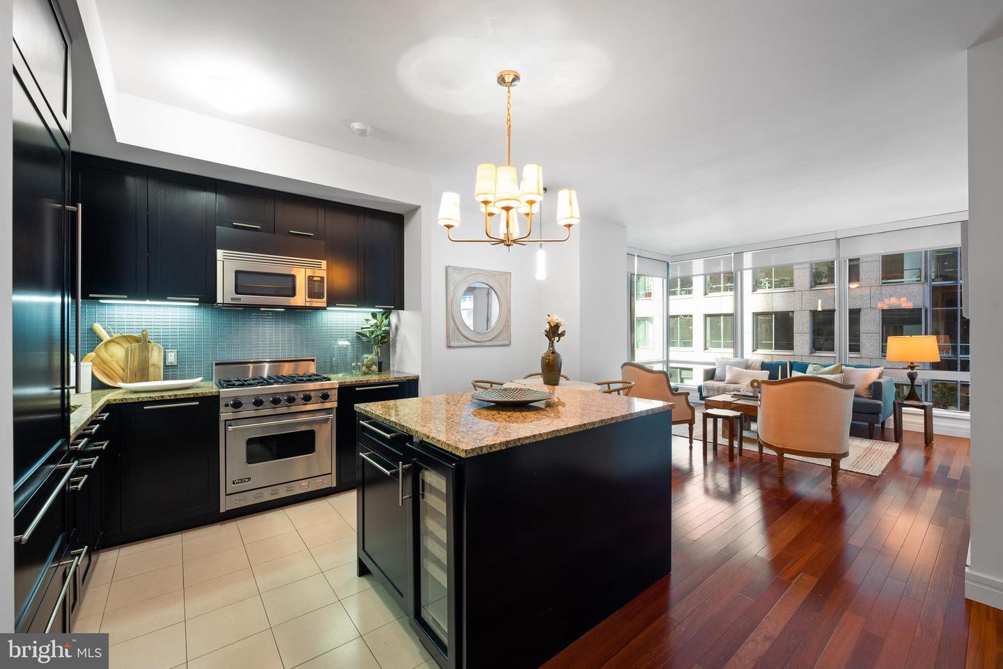 1414 S Penn Sq #9g