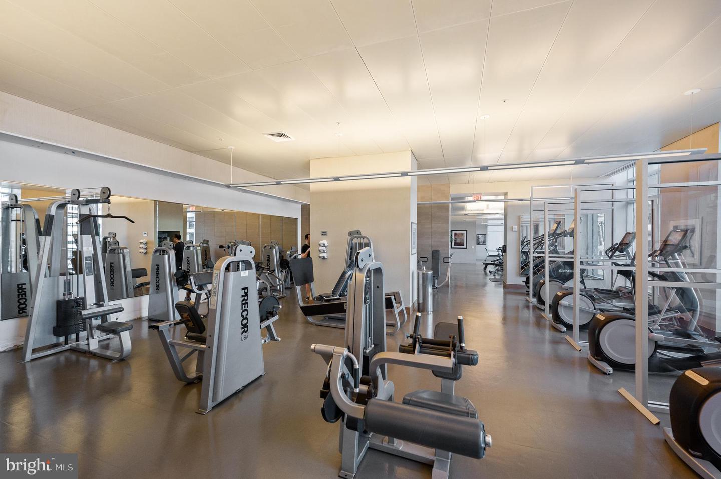 1414 S Penn Sq #9g
