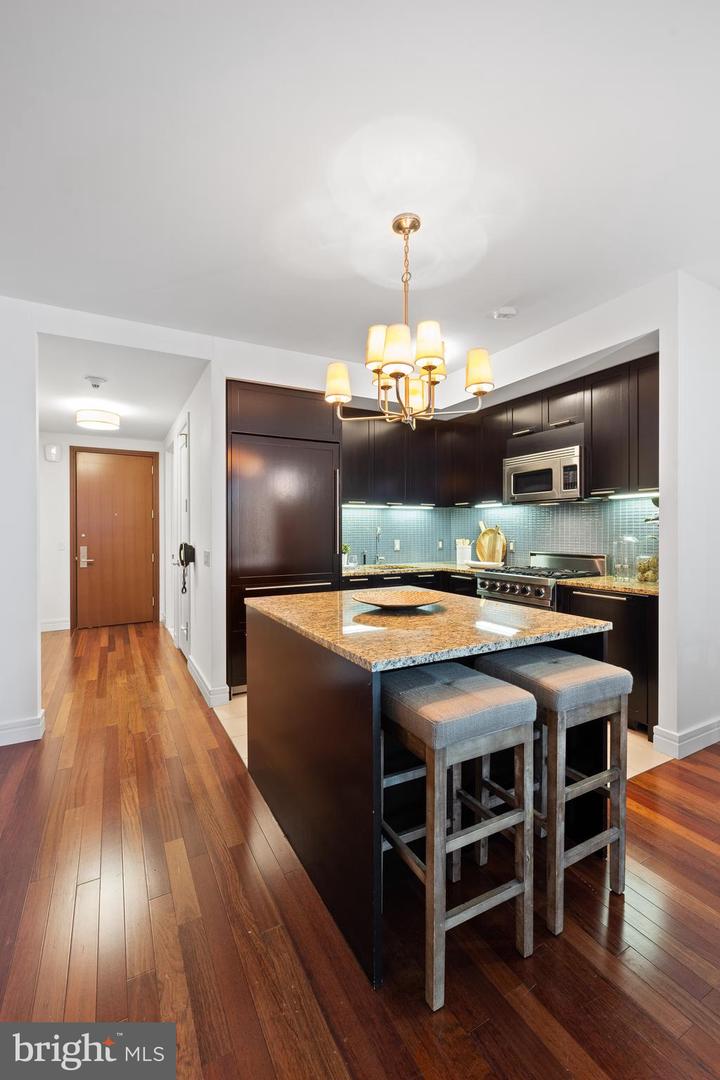 1414 S Penn Sq #9g
