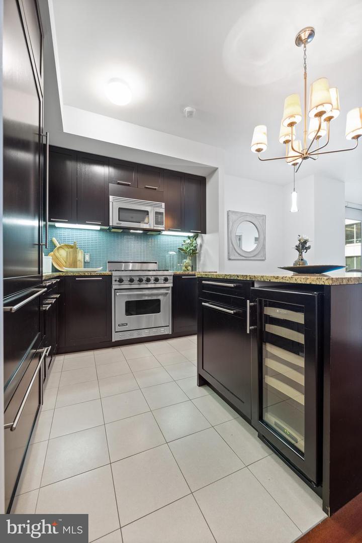 1414 S Penn Sq #9g