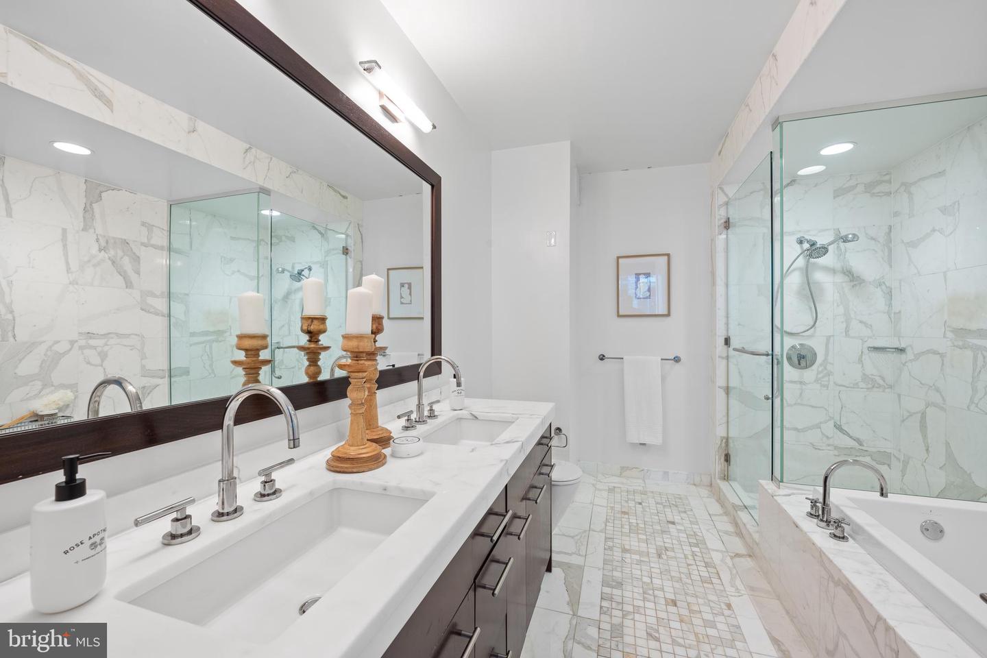 1414 S Penn Sq #9g