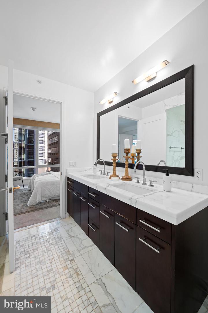 1414 S Penn Sq #9g