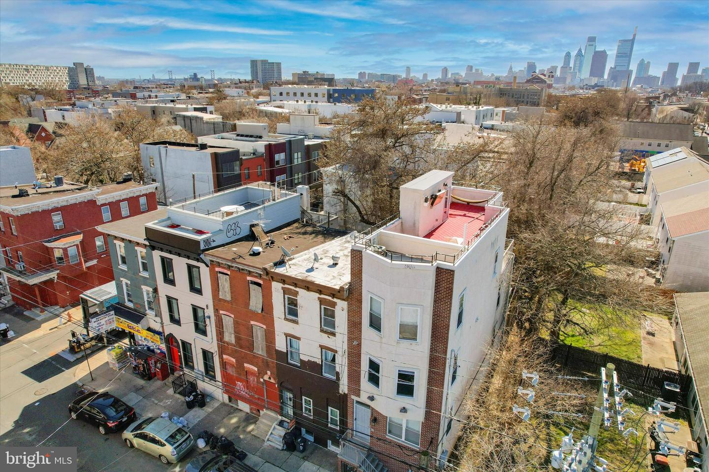 1828 W Montgomery Ave