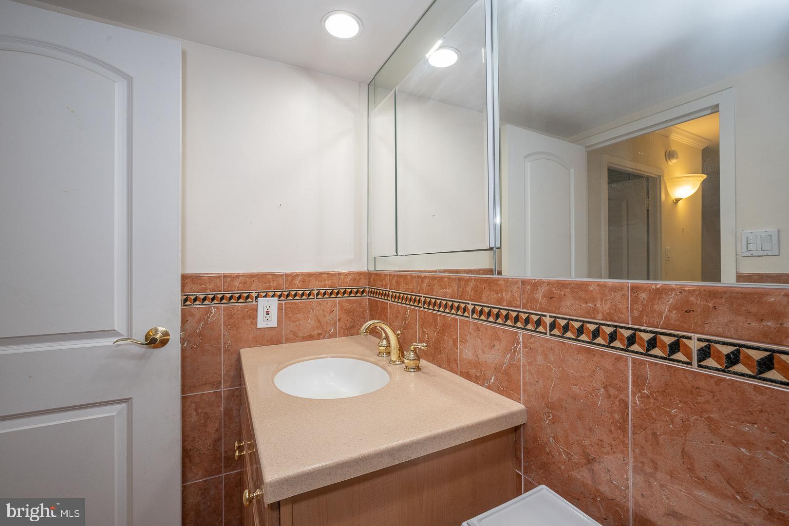 1901 John F Kennedy Blvd #2514