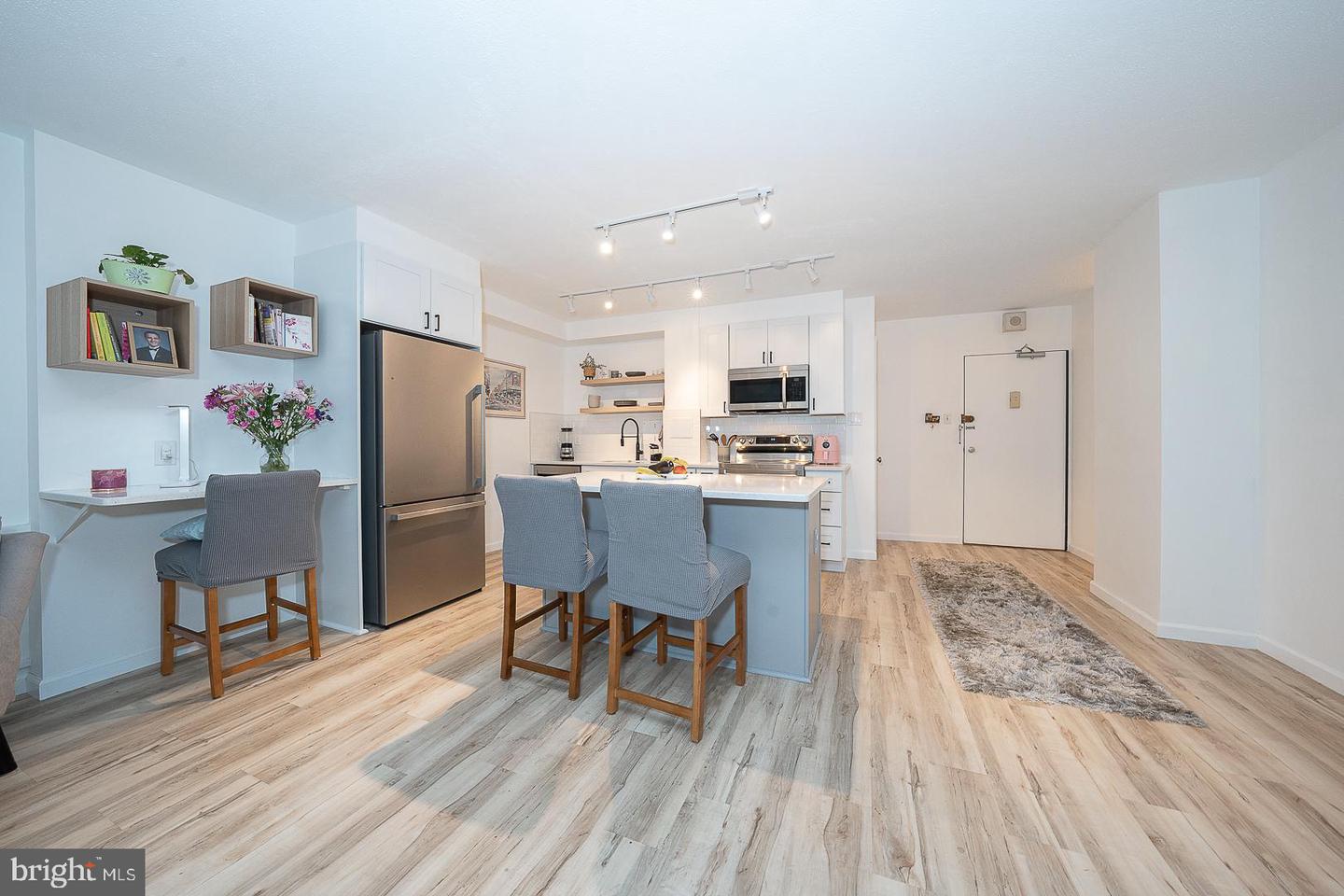 118 S 21st St #510