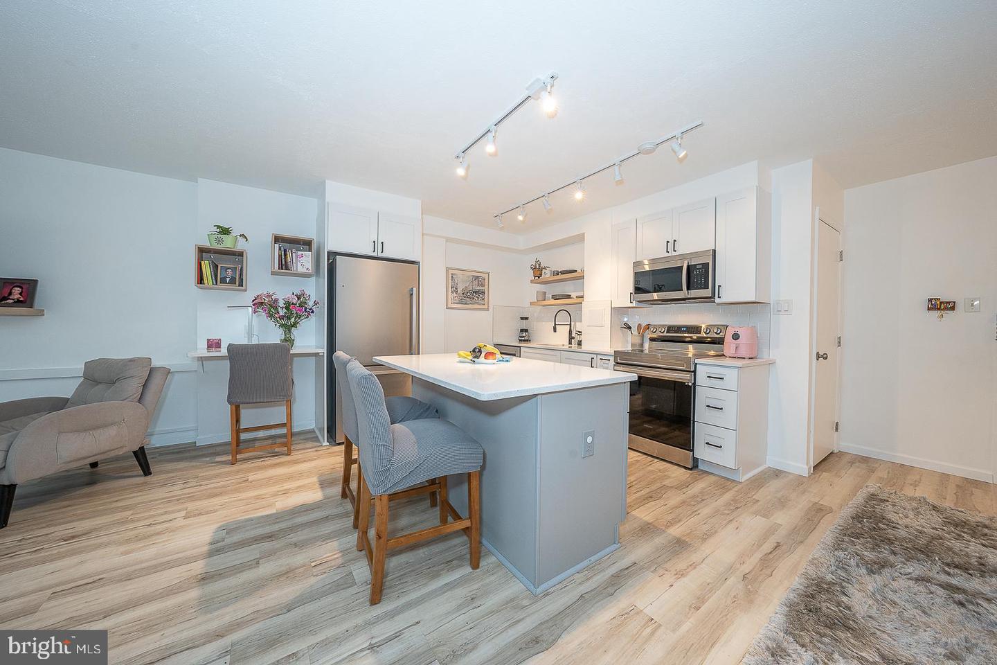 118 S 21st St #510