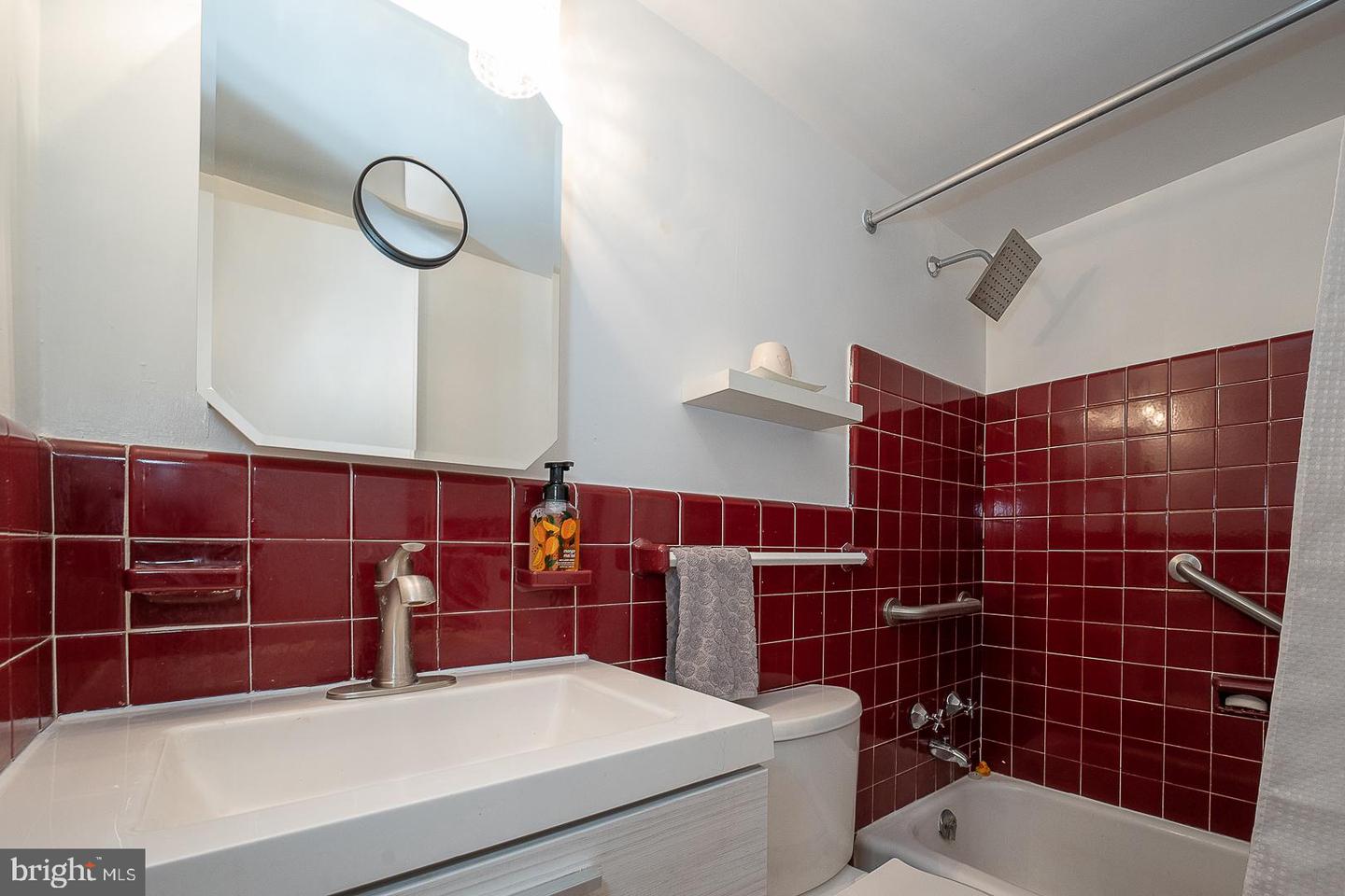 118 S 21st St #510