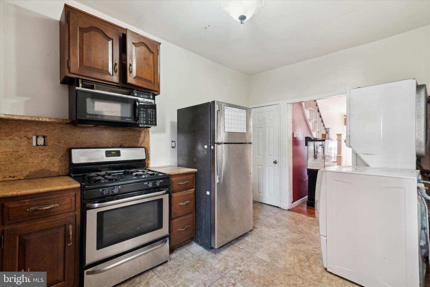 862 N 45th St
