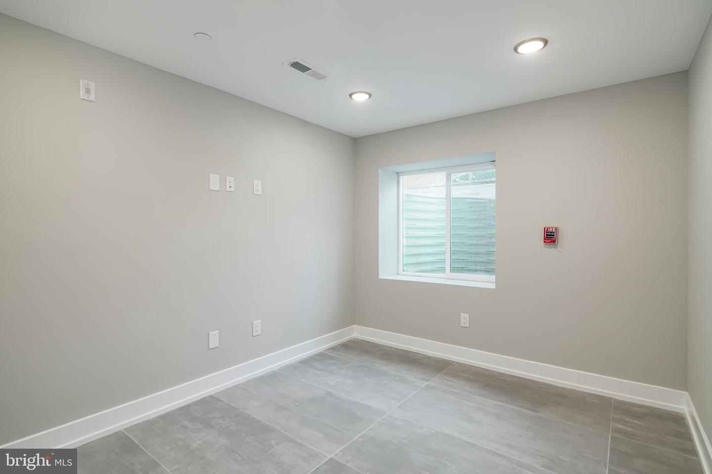 1645 Germantown Ave #1