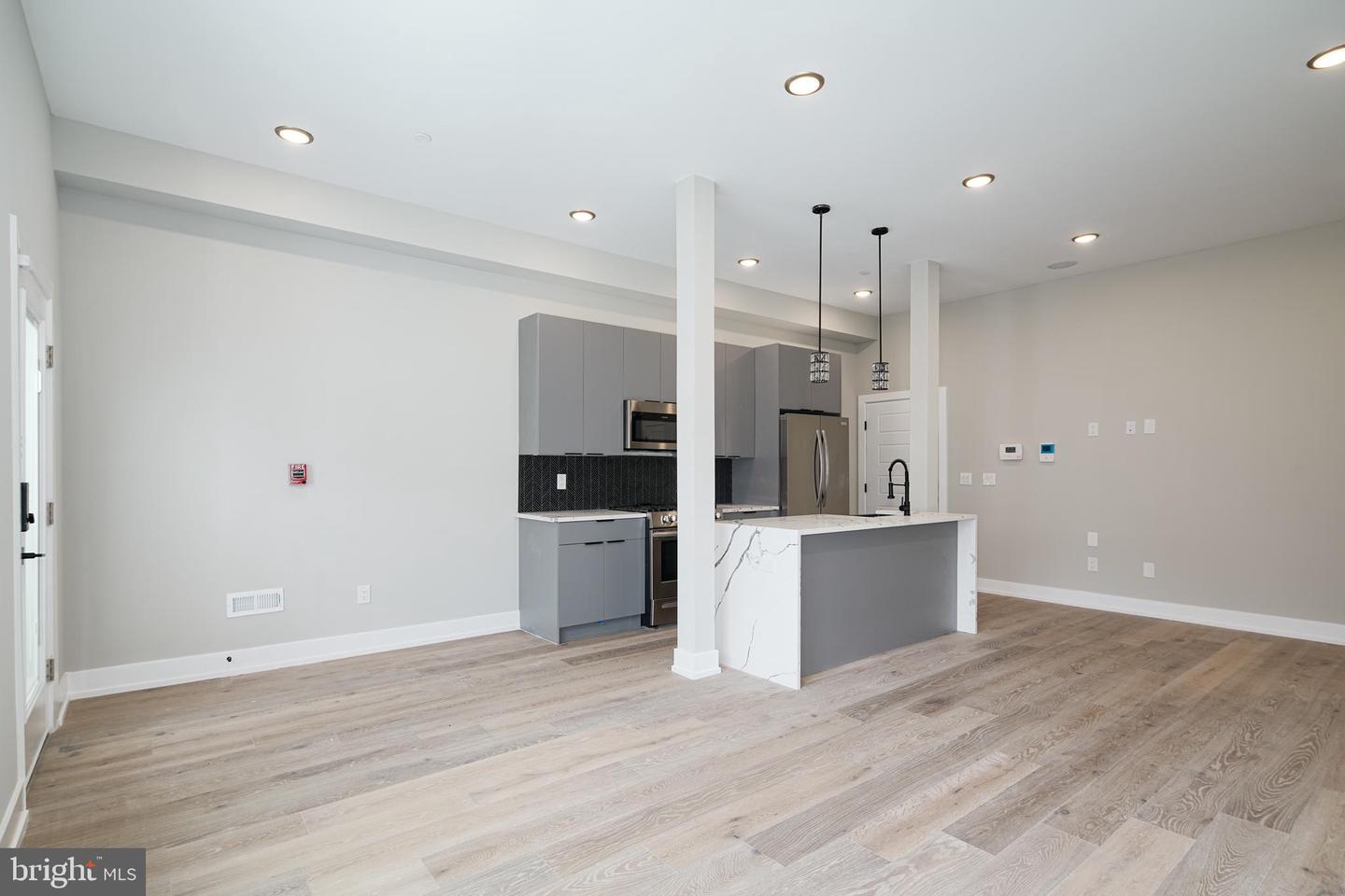 1645 Germantown Ave #1