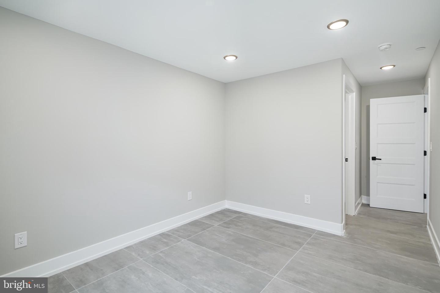 1645 Germantown Ave #1