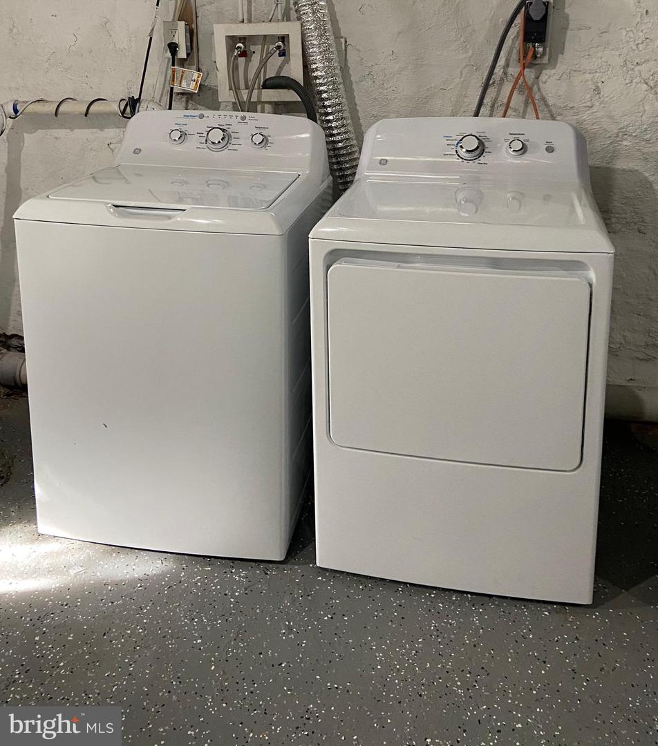 7115 Theodore St