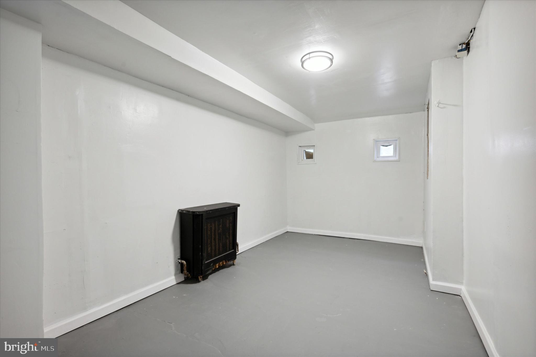 5656 Elmwood Ave