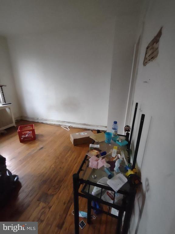 3003 N Bonsall St