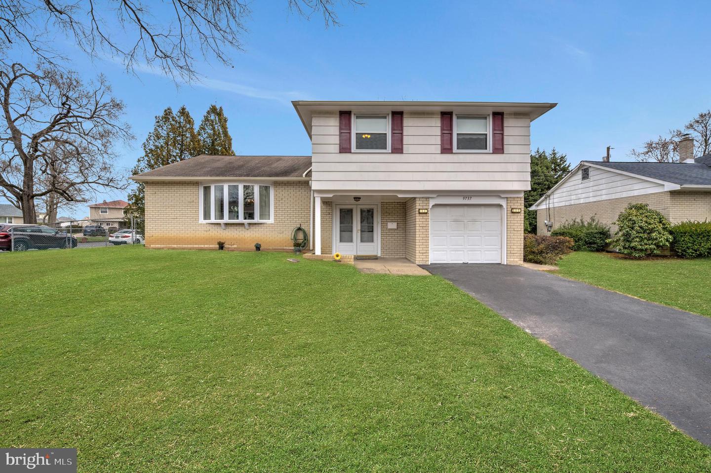 9737 Redd Rambler Dr