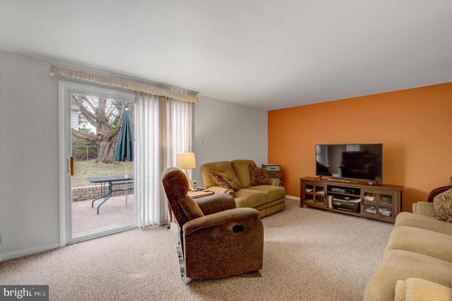 9737 Redd Rambler Dr