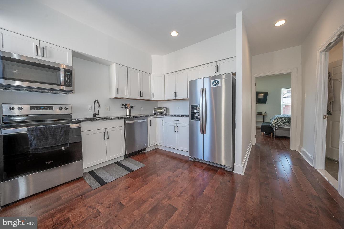 1613 Green St #3