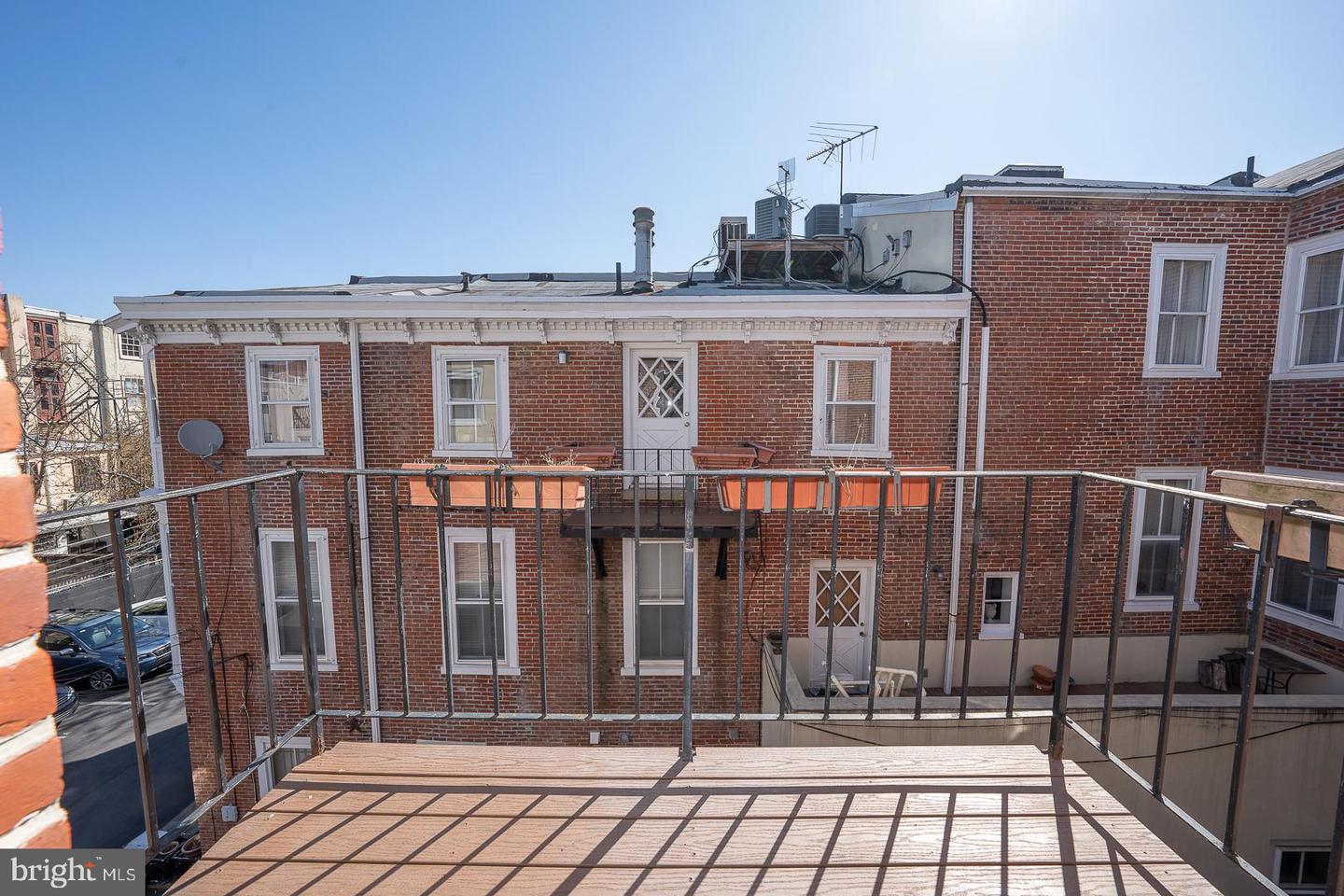 1613 Green St #3
