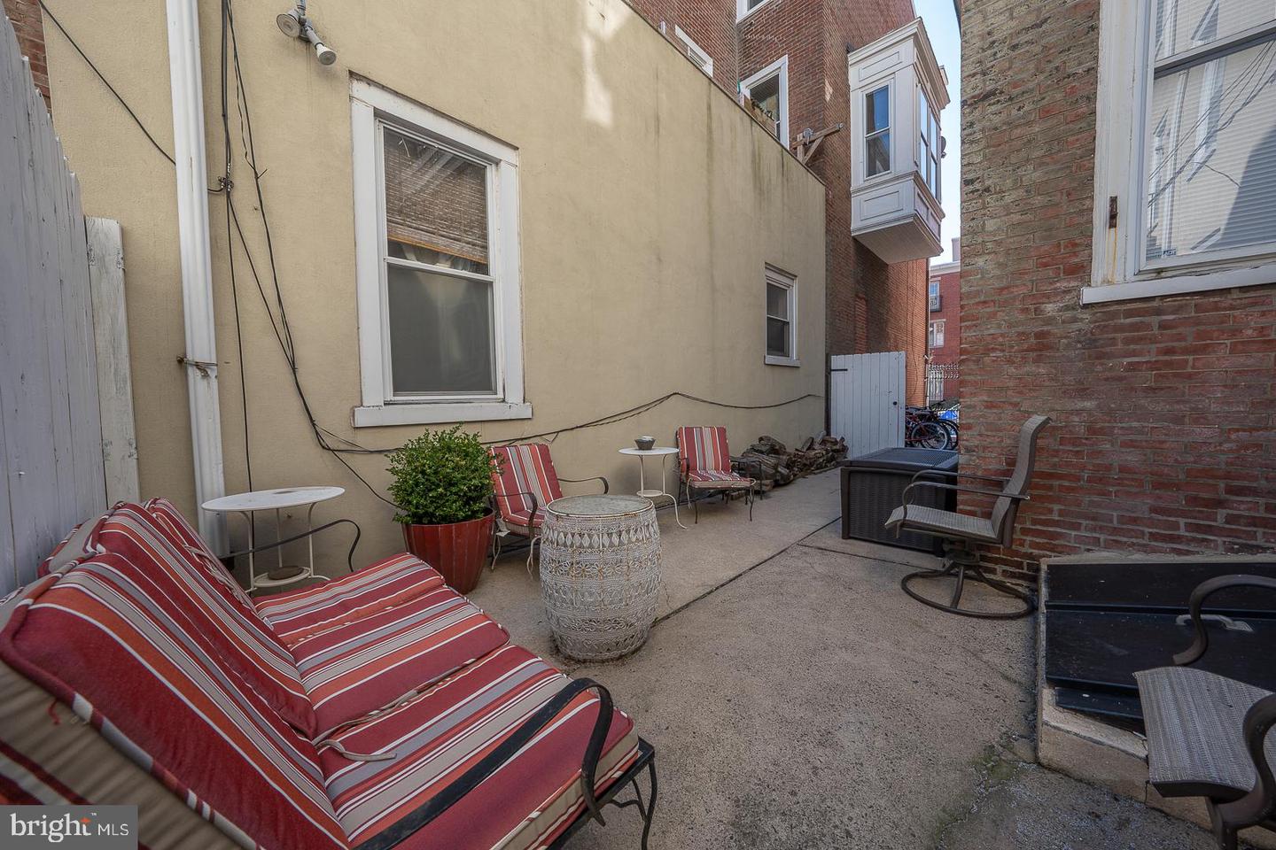 1613 Green St #3