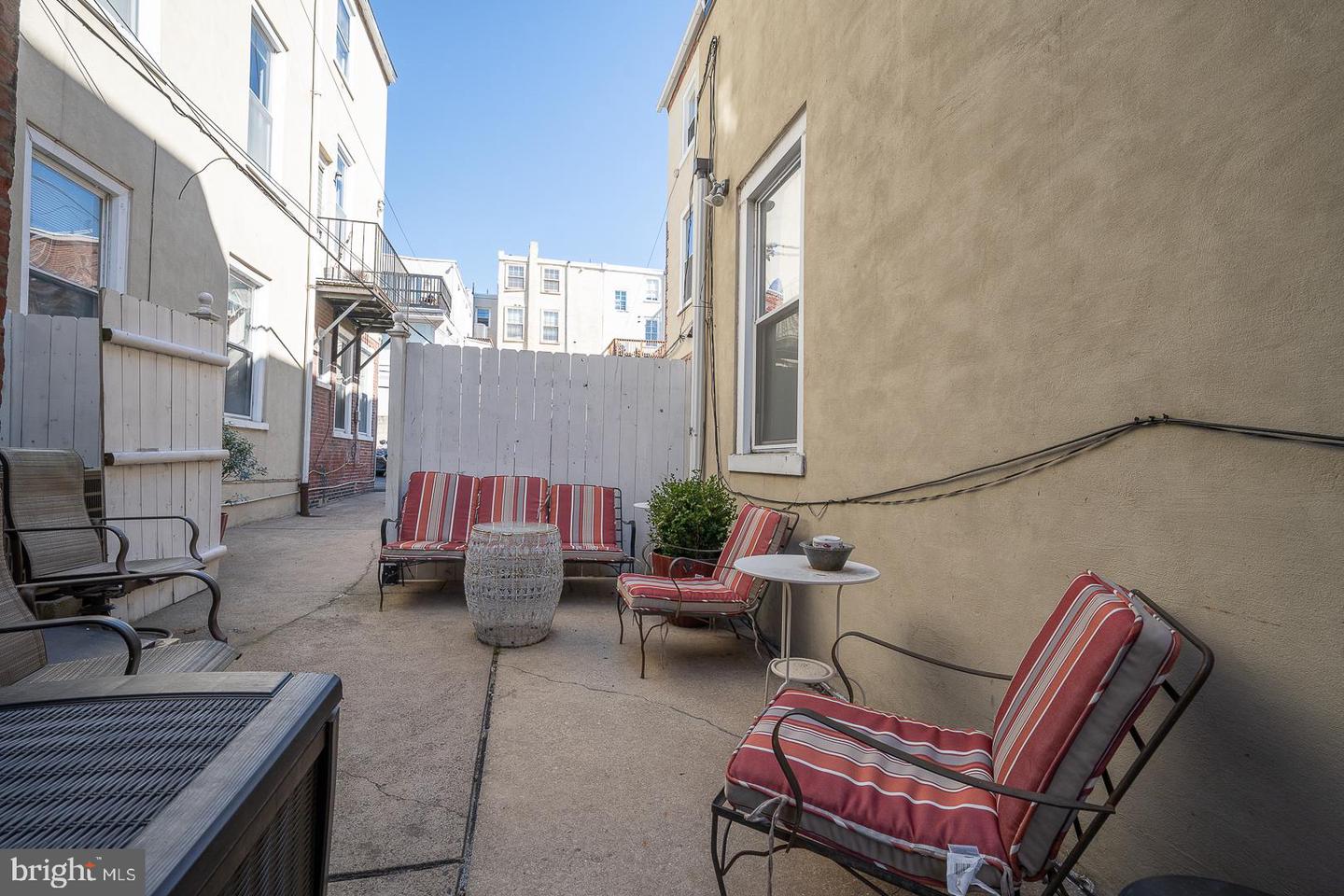 1613 Green St #3