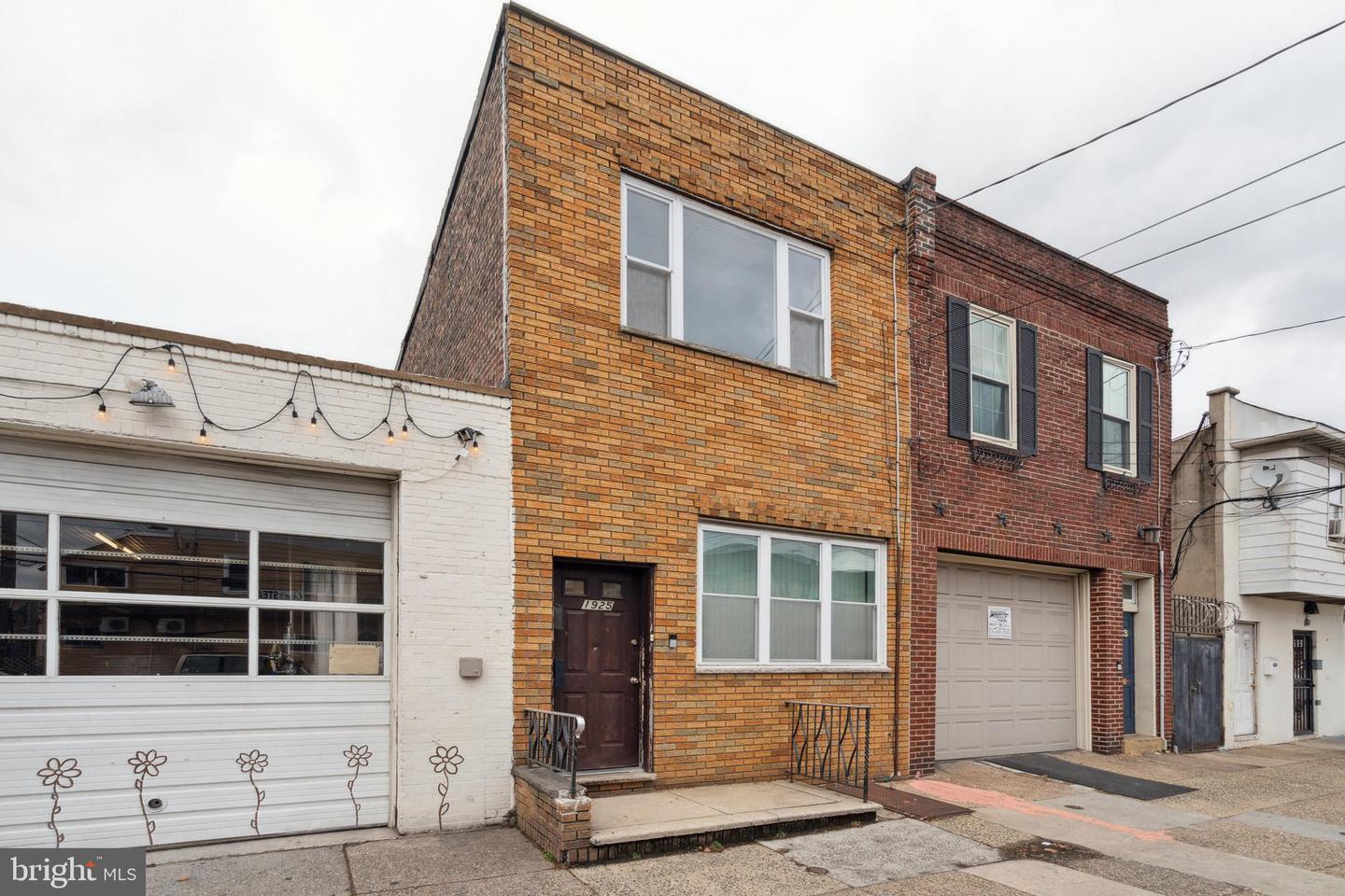 1925 W Passyunk Ave