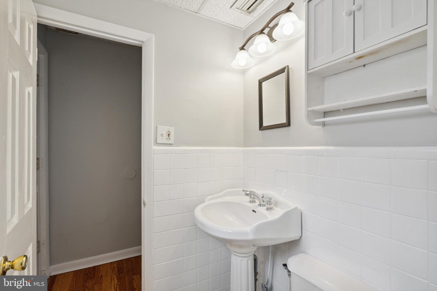 1925 W Passyunk Ave