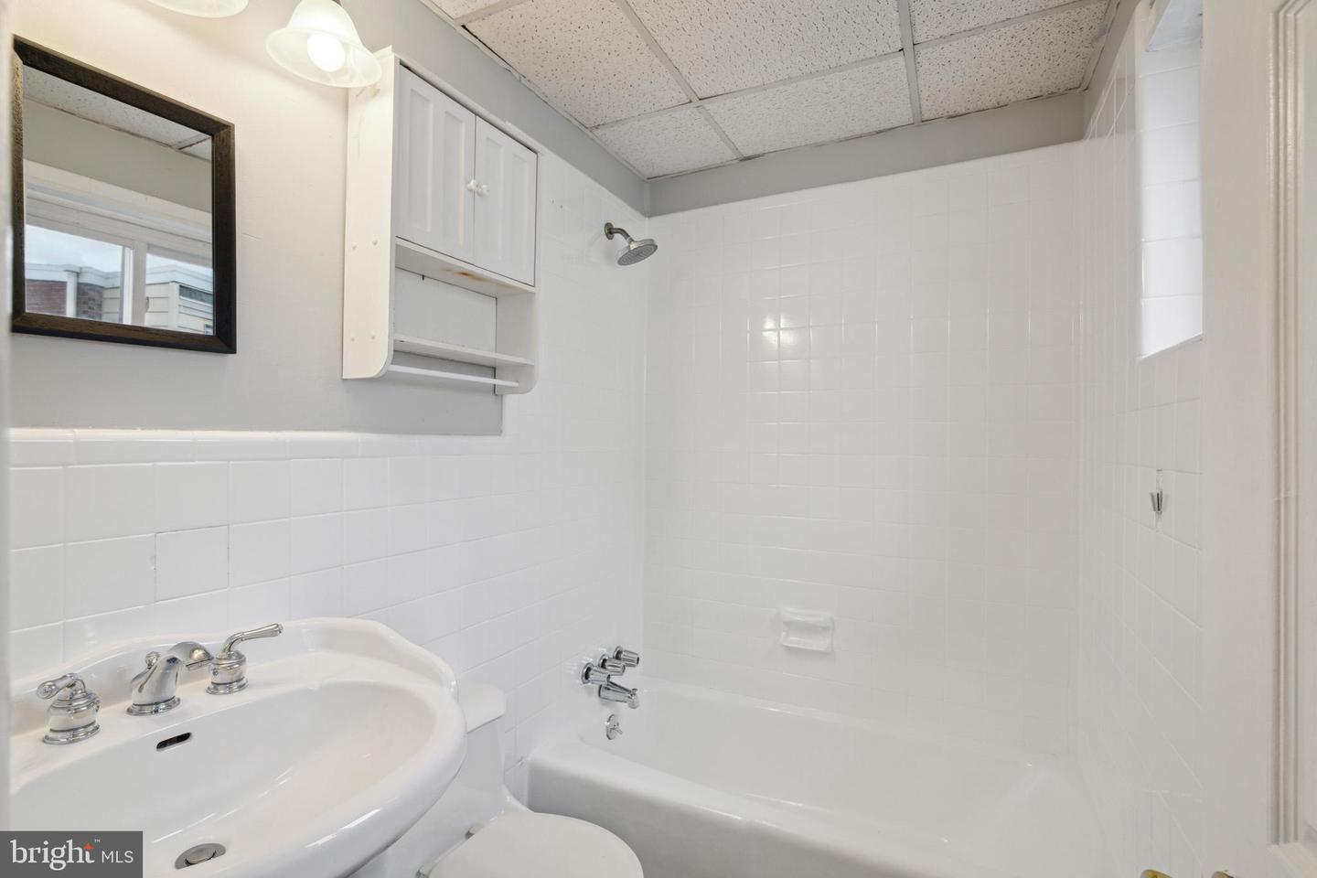 1925 W Passyunk Ave