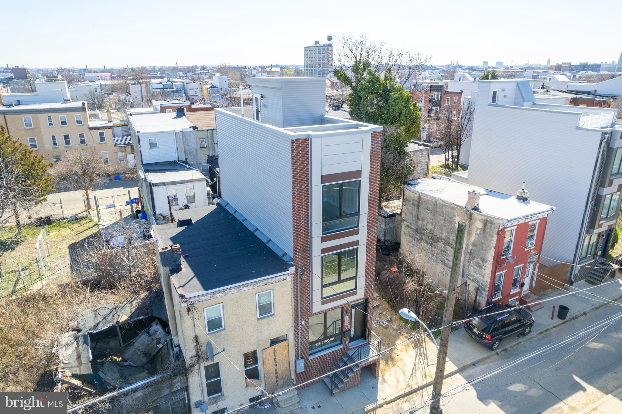 2161 N Reese St