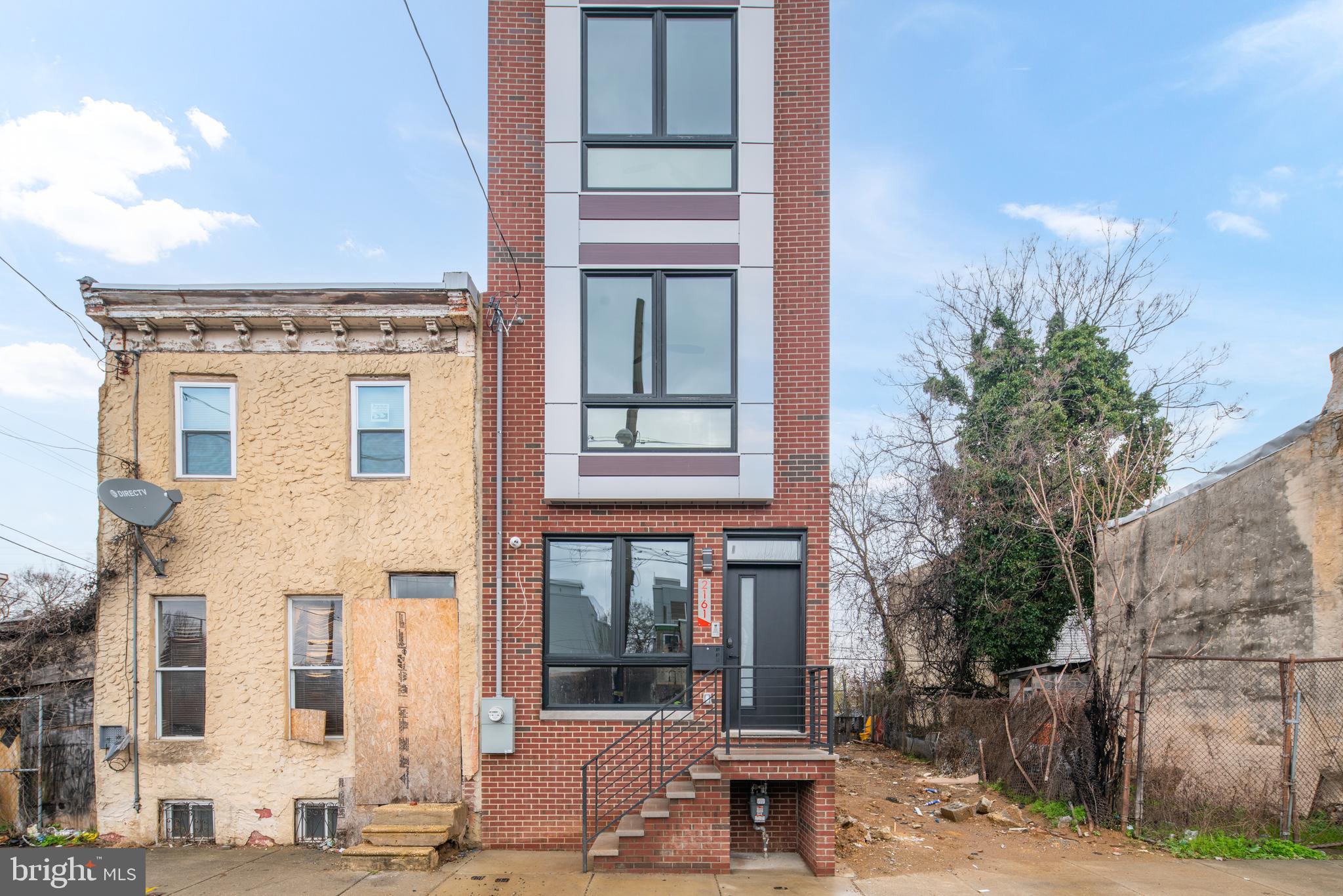 2161 N Reese St