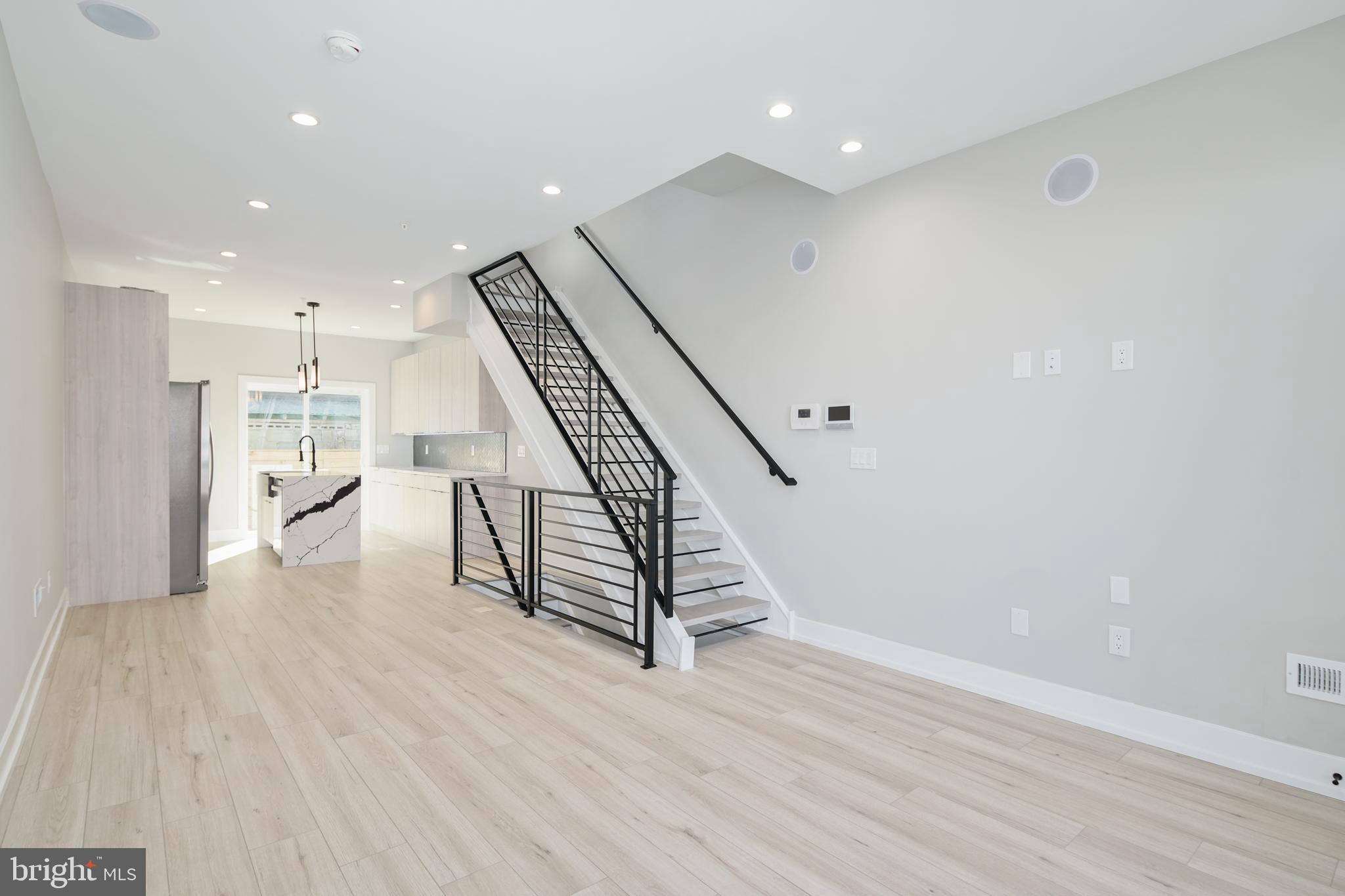 2161 N Reese St