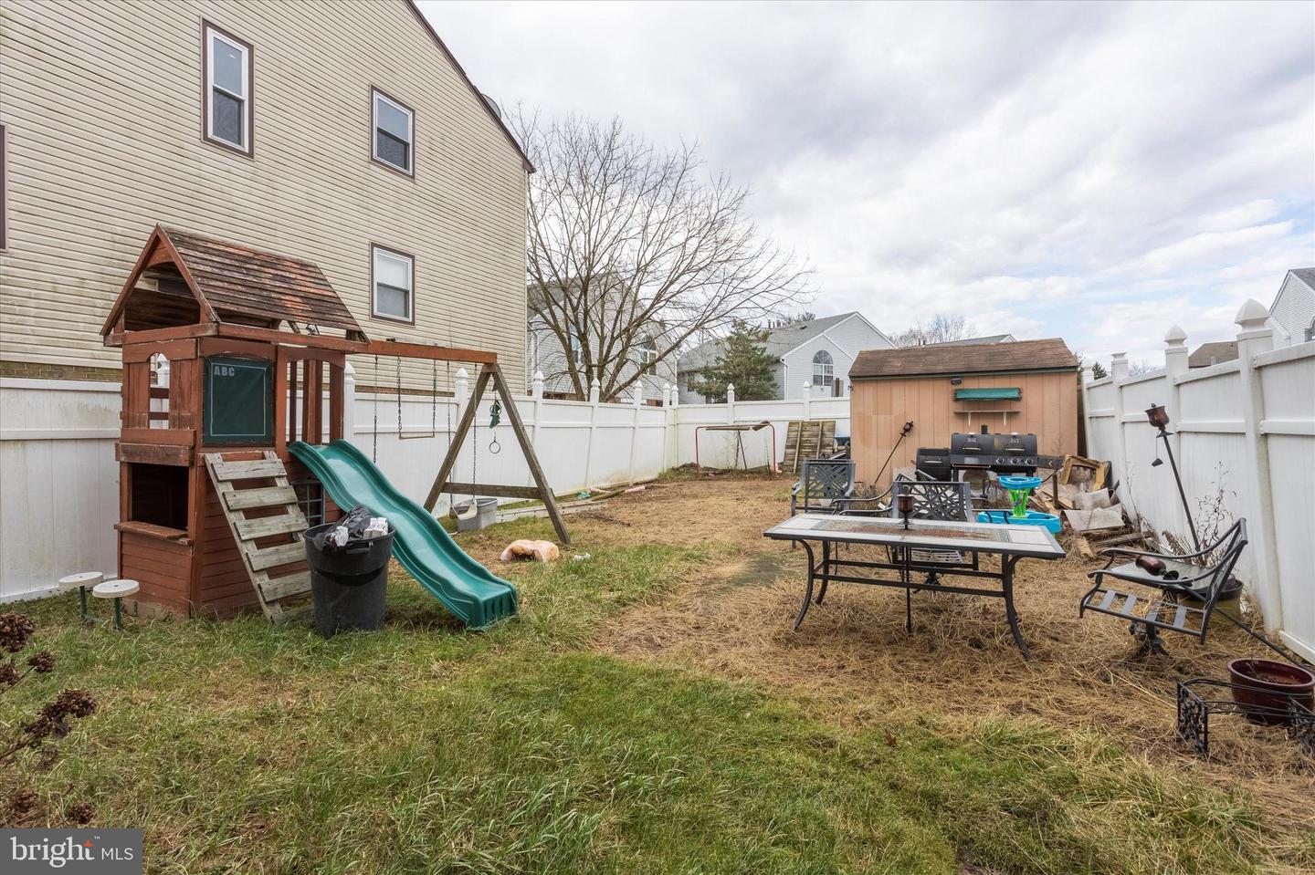 13027 Blakeslee Ct