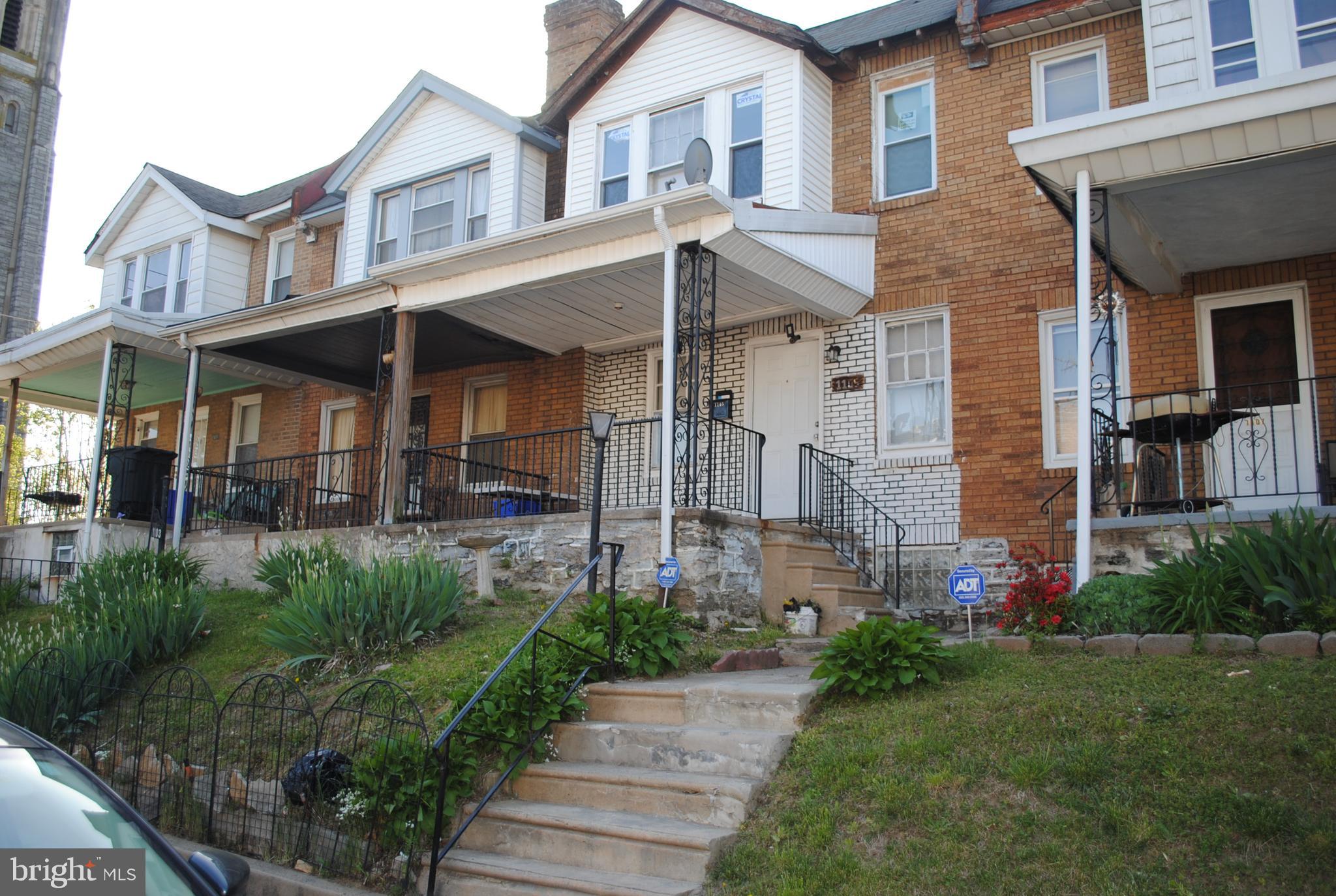 1105 E Stafford St