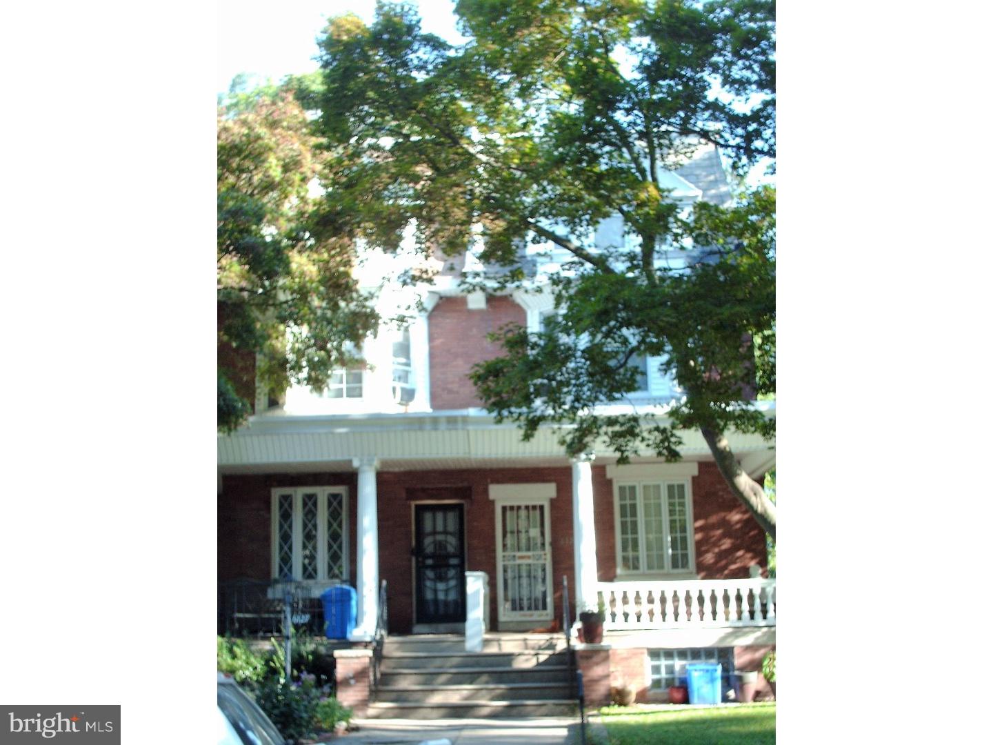 6125 W Columbia Ave
