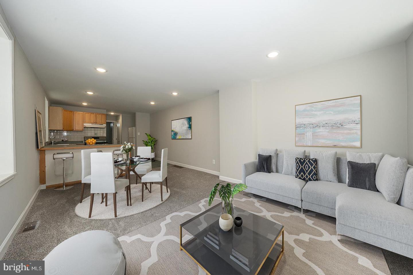 2955 Poplar St